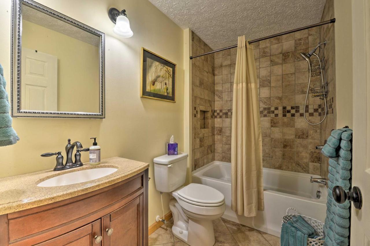 הוילה Charming Galax Retreat With Wraparound Deck! מראה חיצוני תמונה